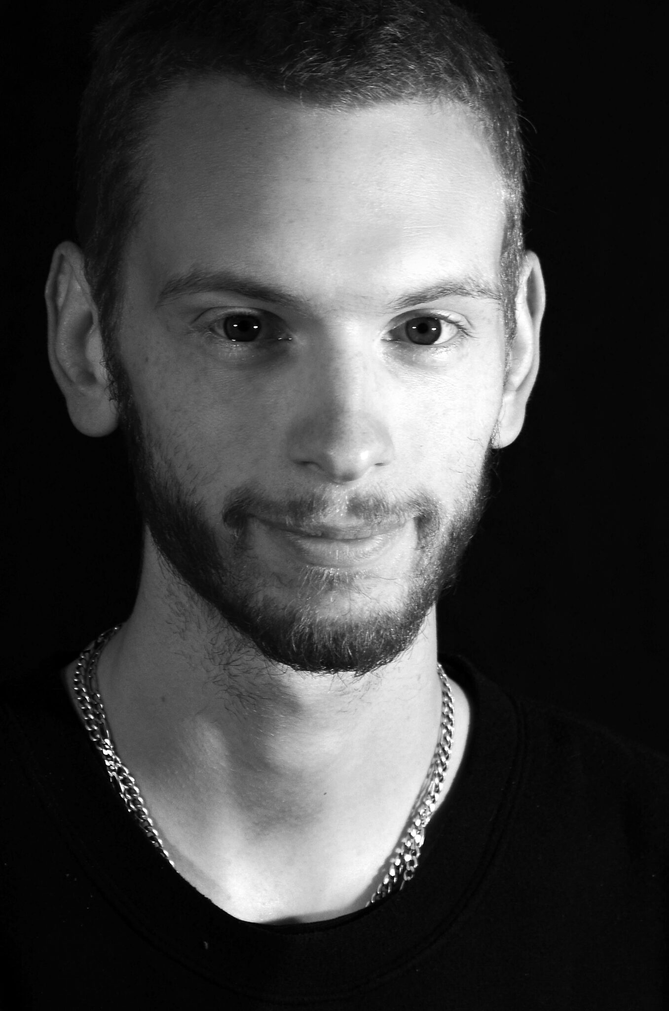 Társulat Jászai Mari Színház · Népház